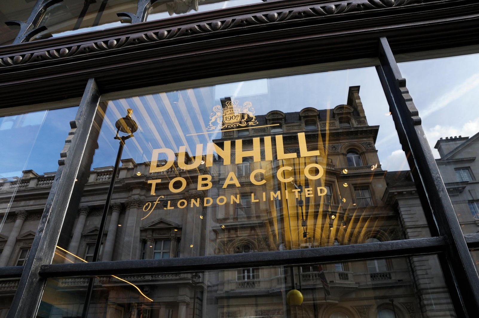 Crafting Tobacco Elegance: The Legacy of Dunhill